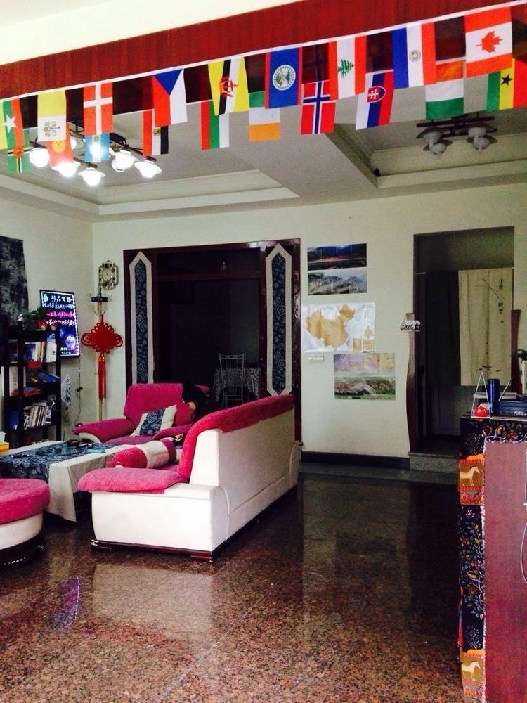 Chengdu Bling Bling Hostel Supoqiao Luaran gambar